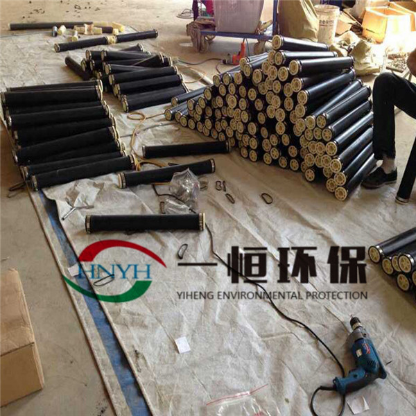 管式曝气器组装现场 管式曝气器组装现场